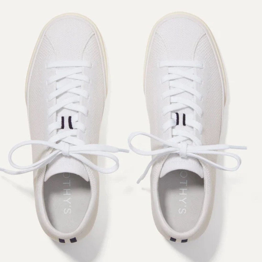 Rothy’s The Lace Up Sneaker